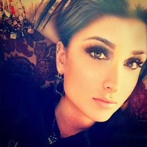 Meet your Posher, Meagan